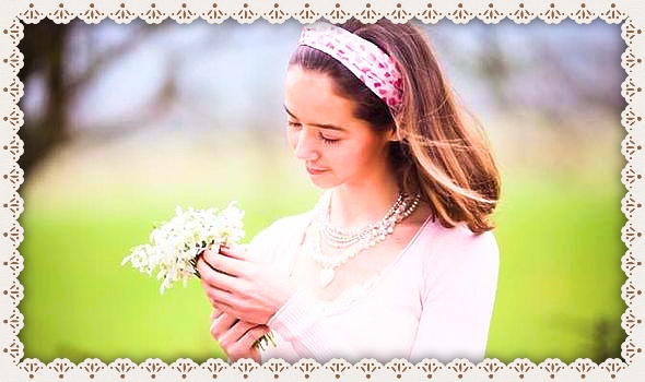 candlemas traditions, how to celebrate candlemas, candlemas catholic, candlemas day and snowdrops, churching after childbirth, churching meaning, what does churching of women mean, are women still churched, groundhog day,