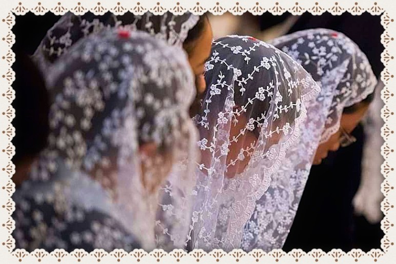 traditional catholicism growing, traditional catholic blogs, conservative catholic beliefs, traditional catholicism on the rise, traditional catholicism is winning, holier than thou catholic, catholic femininity,