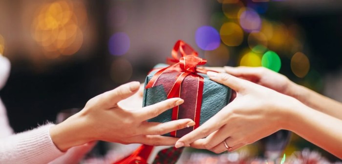 What is Boxing Day, what does Boxing Day celebrate, why is it called Boxing Day, why is Boxing Day celebrated, Boxing Day uk, when did Boxing Day start, what do you do on Boxing Day, Boxing Day origin, why is st Stephen’s day called Boxing Day, which saint is associated with Boxing Day, what happens on st Stephen’s day, who is the patron saint of Boxing Day, st Stephen’s day, when did box9ng day start, what is st Stephen the patron saint of, catholic Boxing Day, catholic boxing dat activities, how is set Stephen’s day celebrated, 